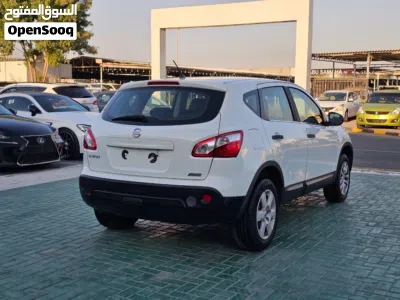 Nissan Qashqai S 2