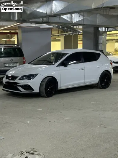 سيات ليون Standard 3