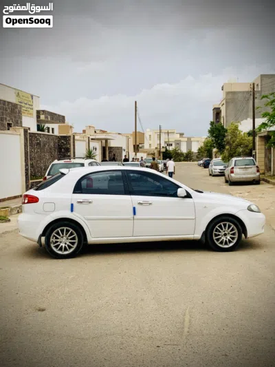 Chevrolet Optra LS 3