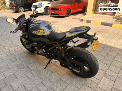 بي إم دبليو S 1000 R 2