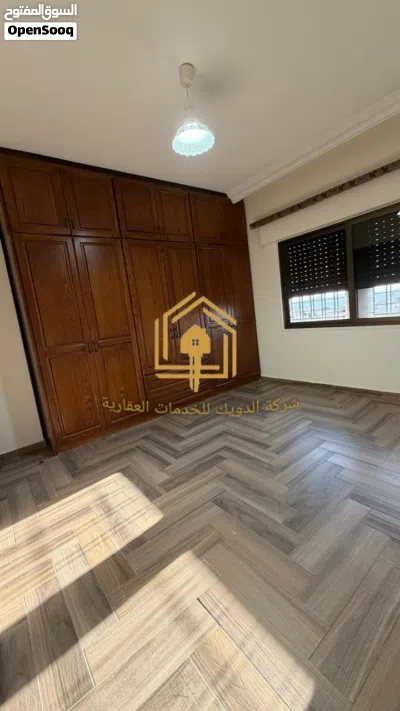 شقة * سوبر ديلوكس * 3نوم * 200م * مطلة * موقع مميز * خلدا 4