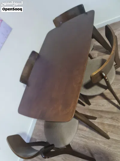 طاولة سفرة باربع مقاعد 4