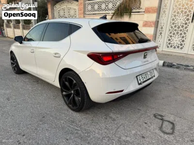 سيات ليون FR 3