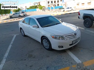 Toyota Camry XLE 3