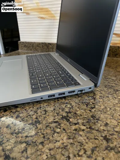 لابتوب ديل Dell precision 3560 laptop شاشه 15.6 شاشه لمس اداء عالي وقوي جدا 3