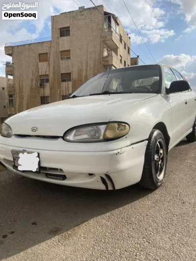 Hyundai Accent Standard 2