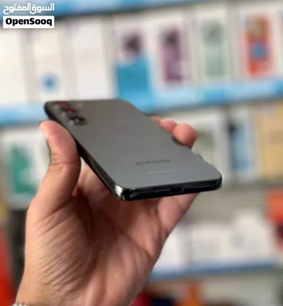 عرض خااص : Samsung S23 256gb هاتف نظيف جدا بحالة الوكالة بدون اي شموخ أو أعطال مع ضمان و ملحقات 3