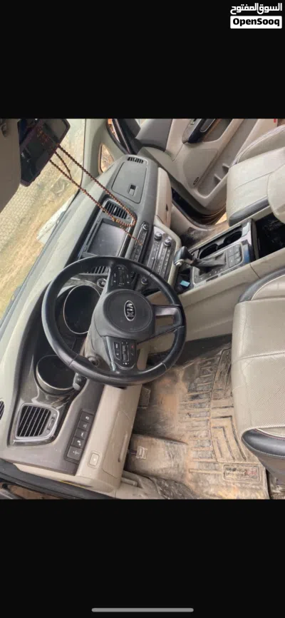 كيا سيدونا SX Prestige 3
