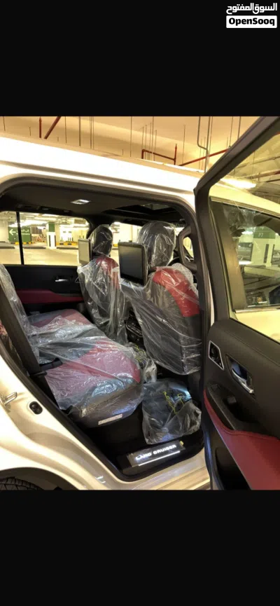 Toyota Land Cruiser VXR 3
