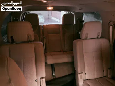 Ford Expedition XLT 4