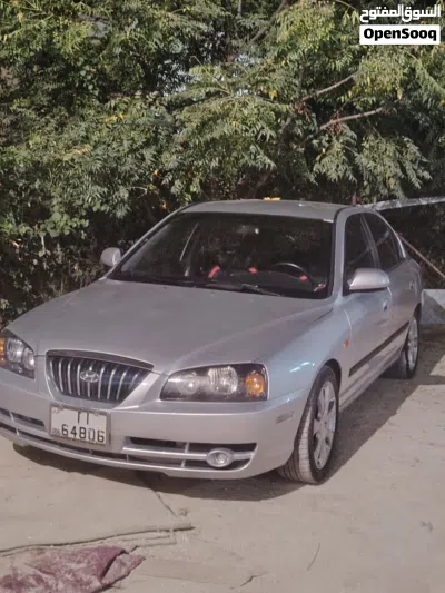 Hyundai Elantra 4