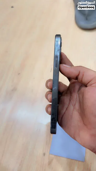 ايفون 12 برو بسعر ممتاز 4