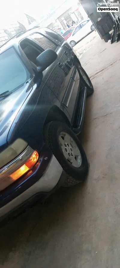 Chevrolet Silverado 1500 3