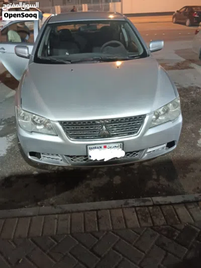 Mitsubishi Grandis 3