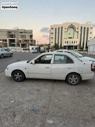 Hyundai Verna Standard 2