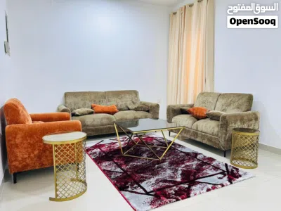 شقة راقية مفروشة للإيجار بسوق الخوض Luxury furnished apartment in Al-Khoud Comercial 4