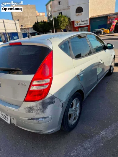 Hyundai i30 Standard 2