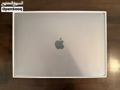 MacBook Air M1 Complete Set (Box, Charger, Mouse, Sleeve) - Excellent Condition 4