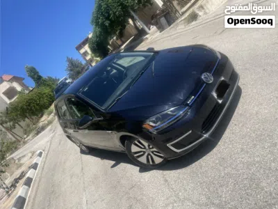 فولكسفاغن جولف E-Golf 4