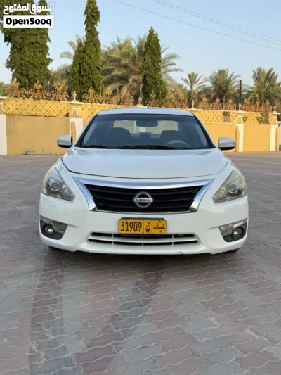 Nissan Altima SV 4