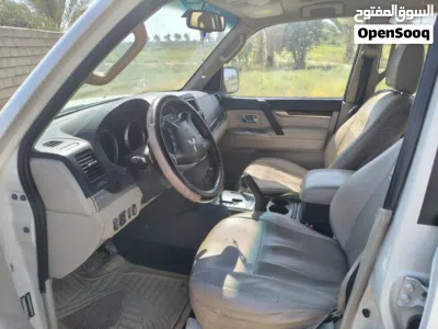 Mitsubishi Pajero GLS Top 2