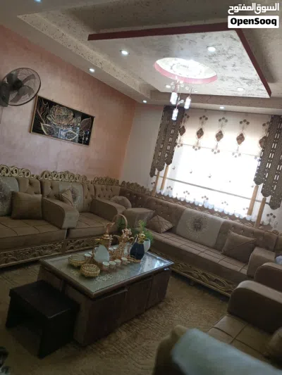 شقه للبيع طابق ثاني 2