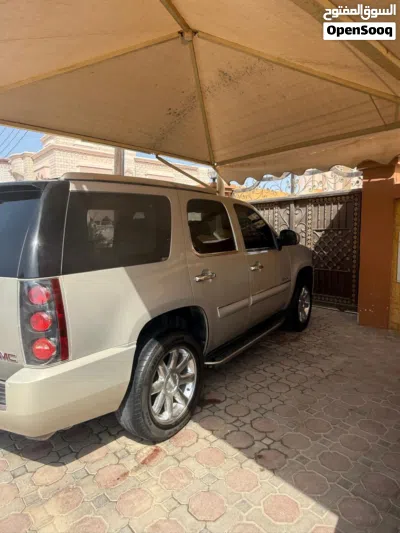 GMC Yukon AT4 2