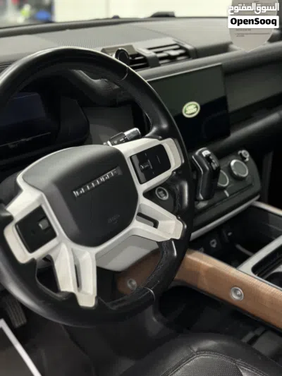 Land Rover Defender 90 HSE 2