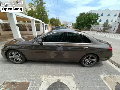 مرسيدس بنز الفئة-E E 300 4