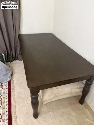 طاولة طعام للبيع قابل للتفاوض 2