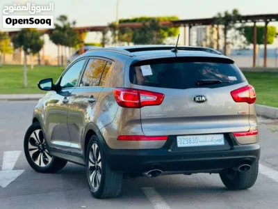 Kia Sportage EX 4