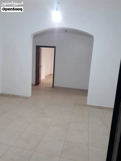 شقة للايجار عين زارة قرب شيل برقان 2