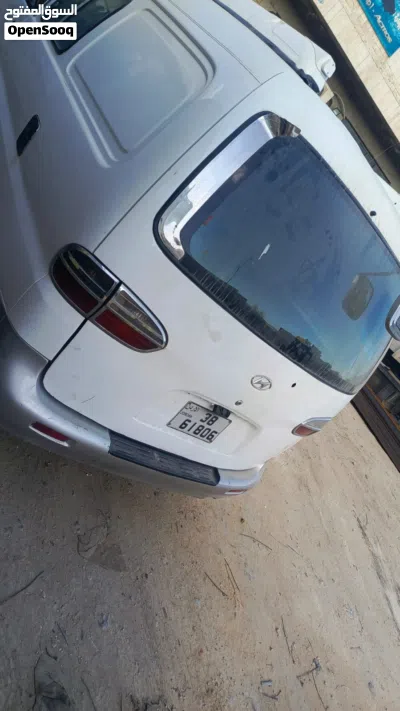 Hyundai H1 Standard 4