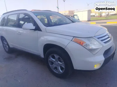 سوزوکی XL7 Standard 3