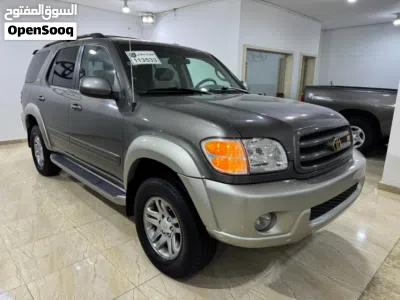 Toyota Sequoia SR 5 2