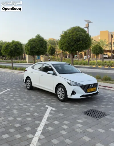 Hyundai Accent Standard 2