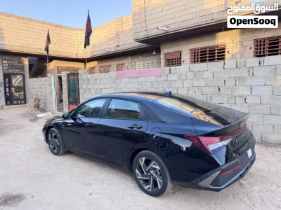 Hyundai Elantra SEL 4