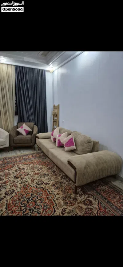 كنبة للبيع 2