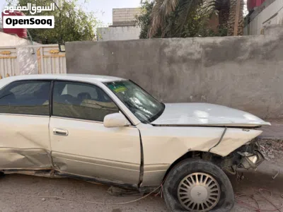 Toyota Crown Standard 3