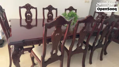 طاولة طعام وكنسول مراية وخزانة 2