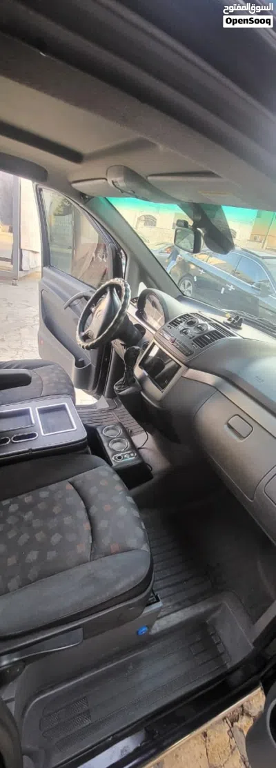 Mercedes Benz V-Class Vito 2