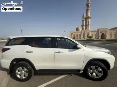 Toyota Fortuner Exclusive 4
