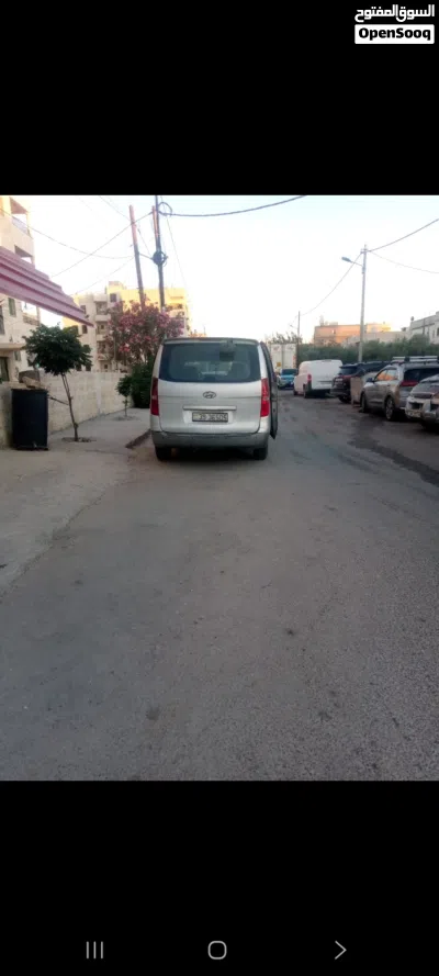 Hyundai H1 Standard 2