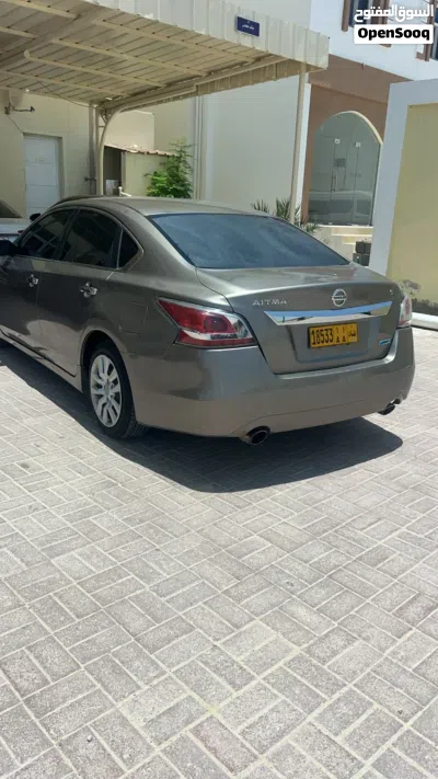 Nissan Altima S 4