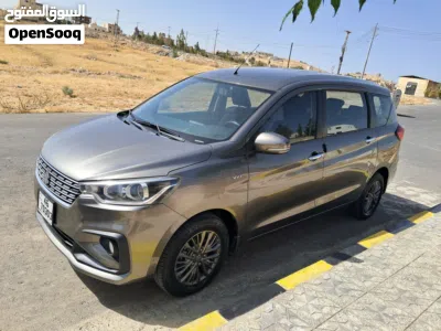 Suzuki Ertiga GL 4