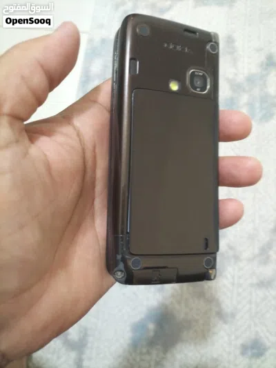 نوكيا هاتف مستعمل بحالة ممتازة مع شاحن بلون بني 3