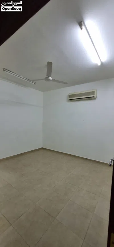 شقة أرضية مع إنترنت مجاني بالقرب من دوار الصفاء. Ground Floor Apartment with Free Internet Near Al S 2