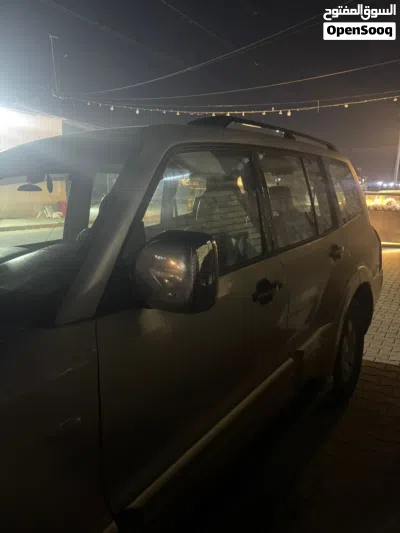 Mitsubishi Pajero GLS 3