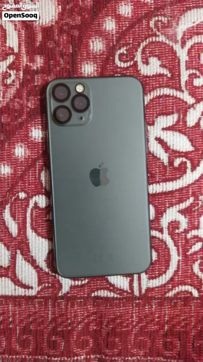 للبيع ايفون 11 برو 4