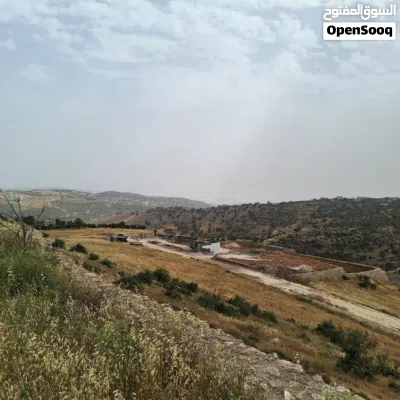 1500 متر في بدر الجديده بأعلى قمه على شارعين من المالك مباشره تصلح لبناء فيلا أو للإستثمار . 2